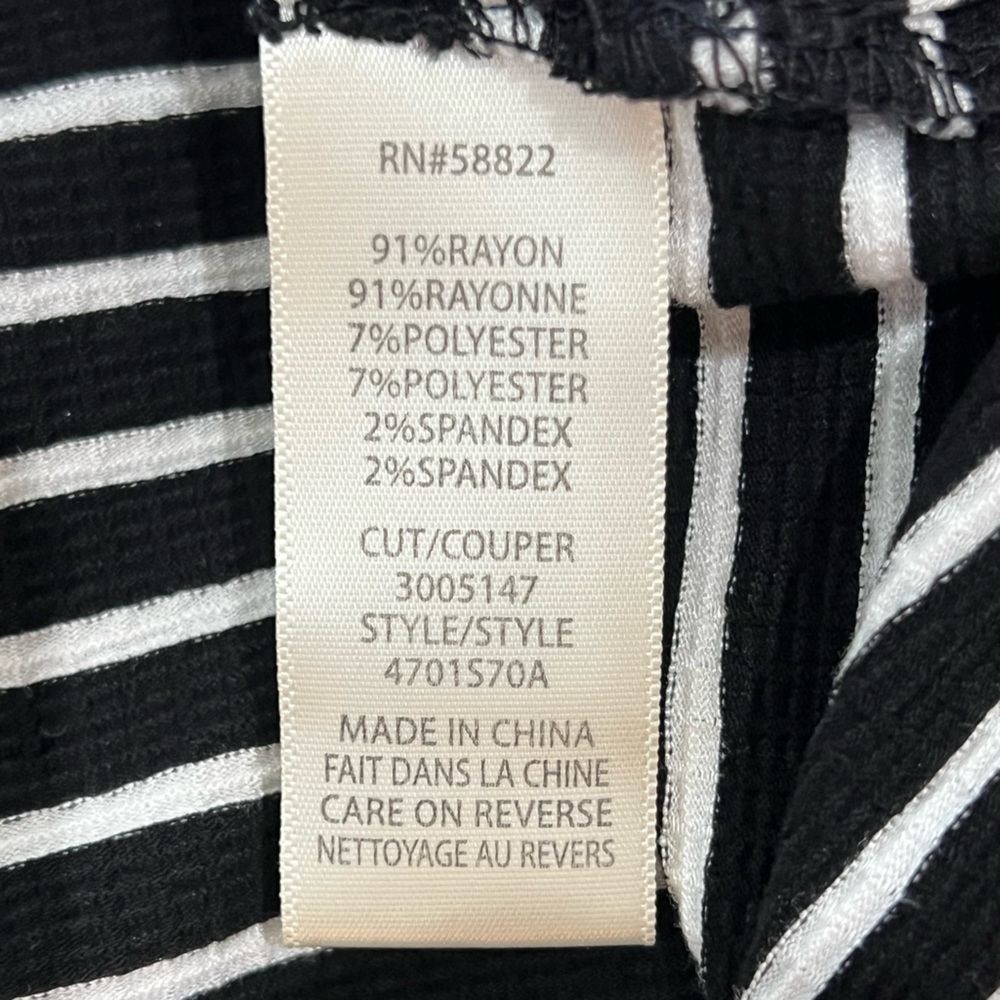 Max Studio Black and White Flutter Sleeve Blouse - Picture 4 of 4